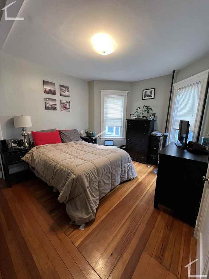 32 Justin Rd - Photo 5 of 12
