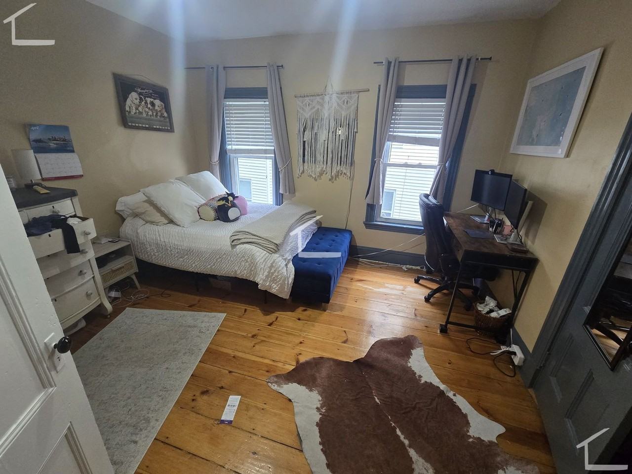 193 Lowell St - Photo 4 of 9