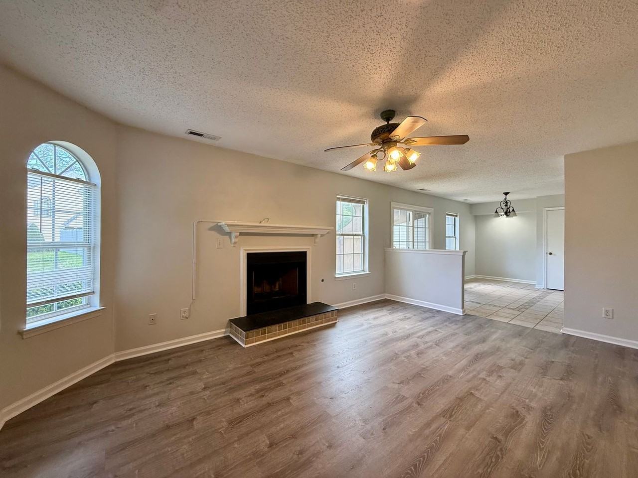 5249 Bardith Cir - Photo 5 of 19