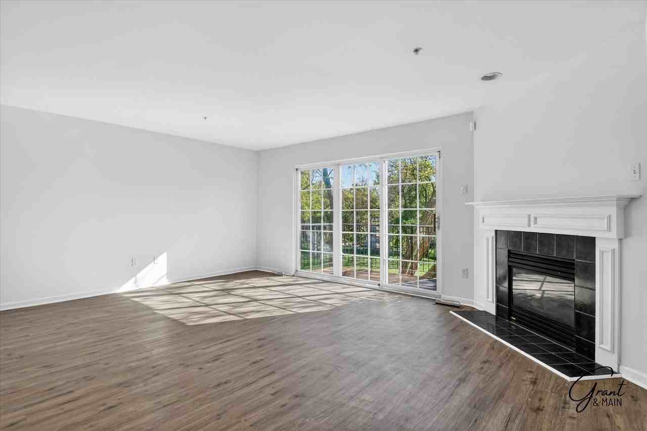1348 Village Dr - Photo 3 of 26