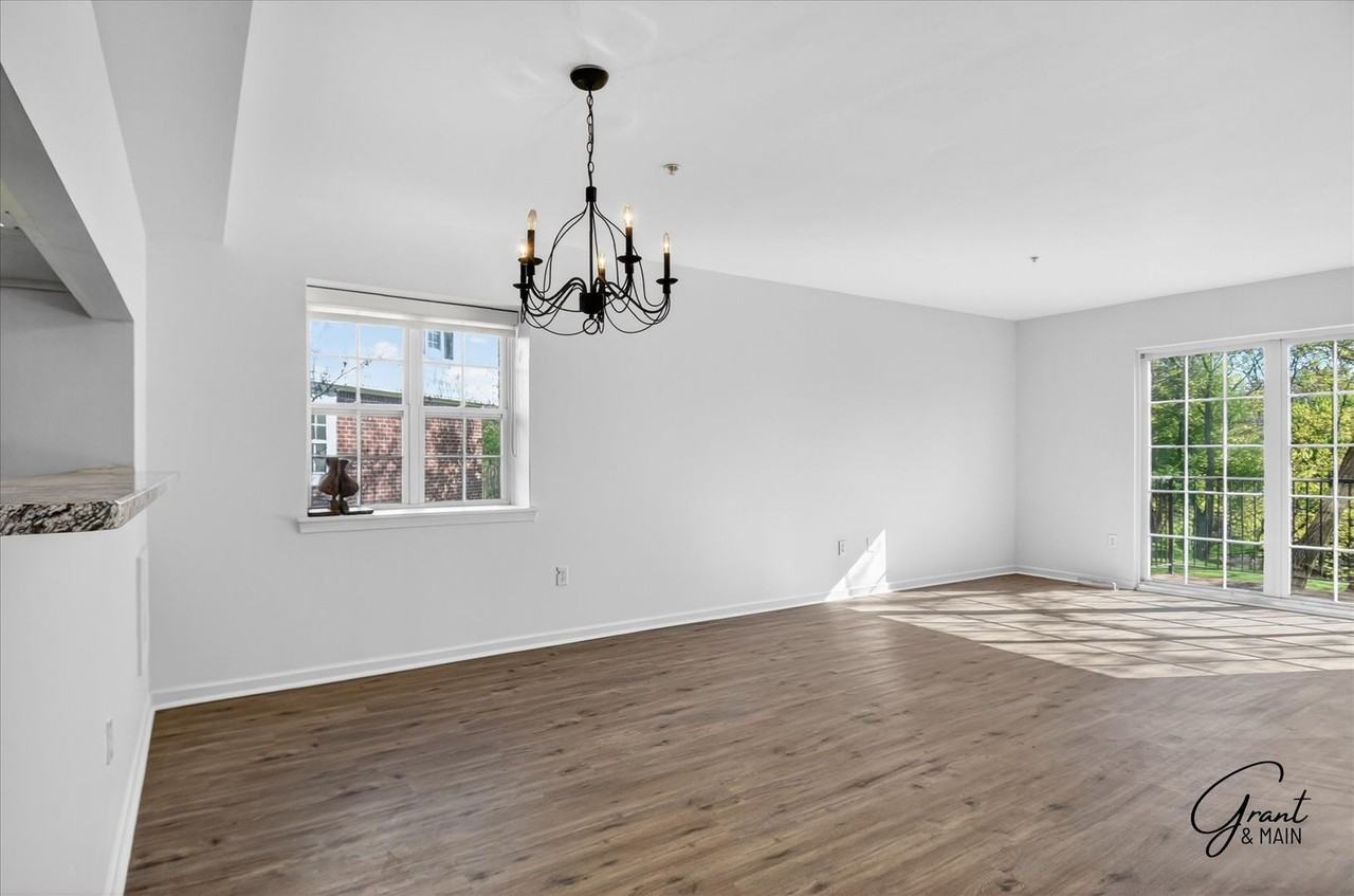 1348 Village Dr - Photo 5 of 26