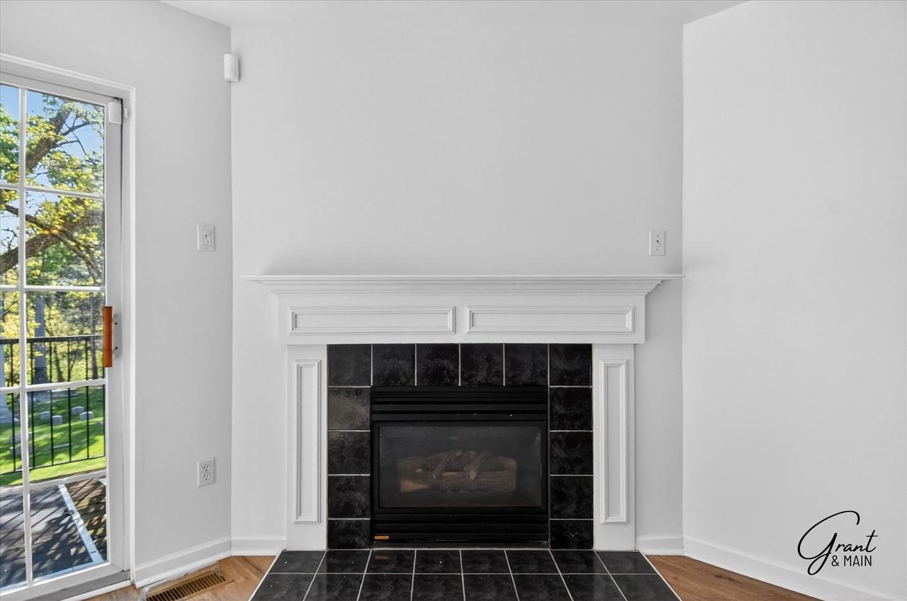 1348 Village Dr - Photo 7 of 26