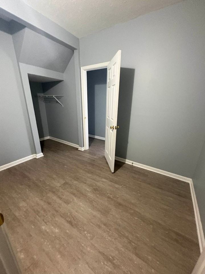909 N 12th St - Photo 5 of 13