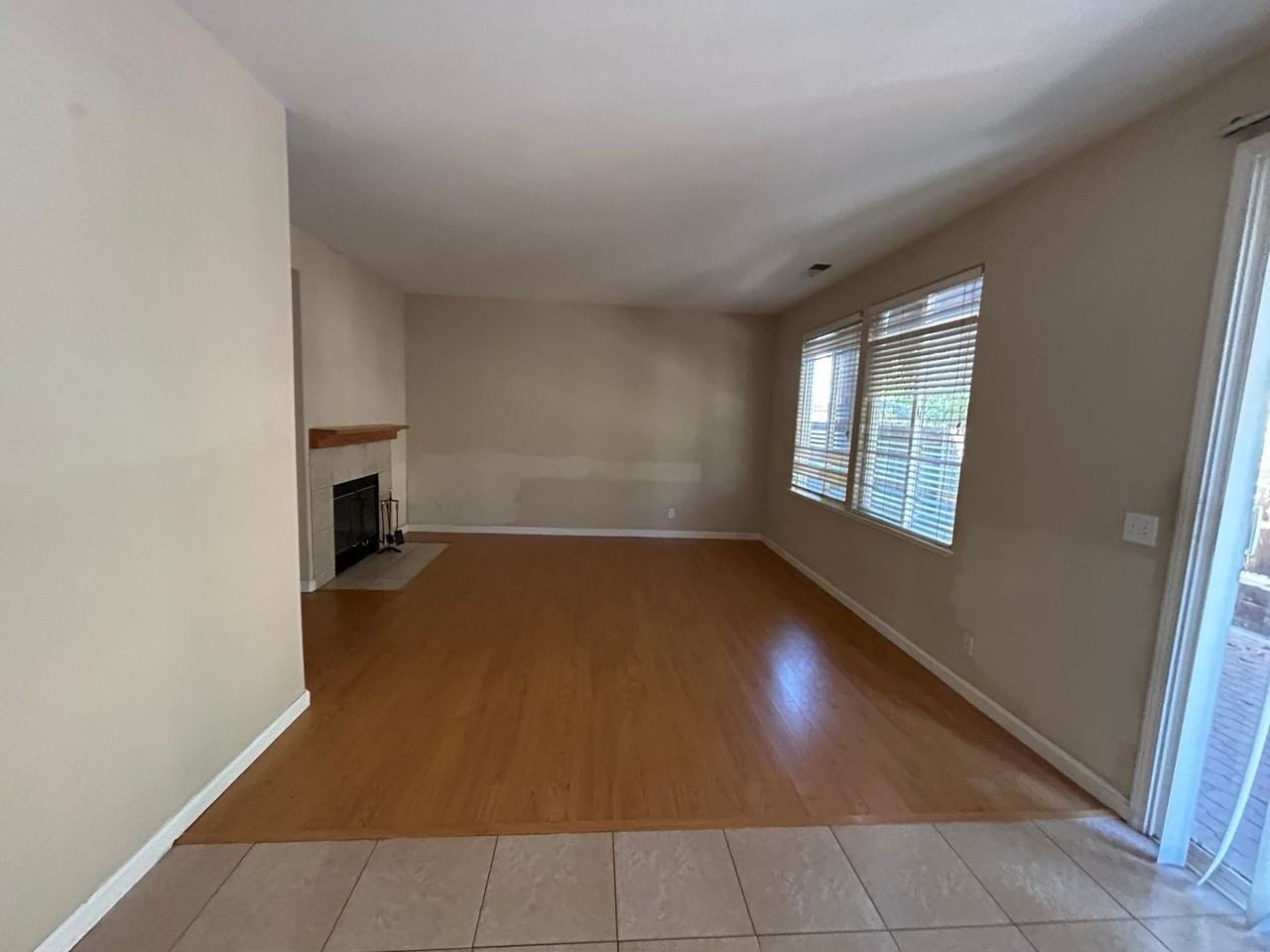 8930 Taos Way - Photo 3 of 10