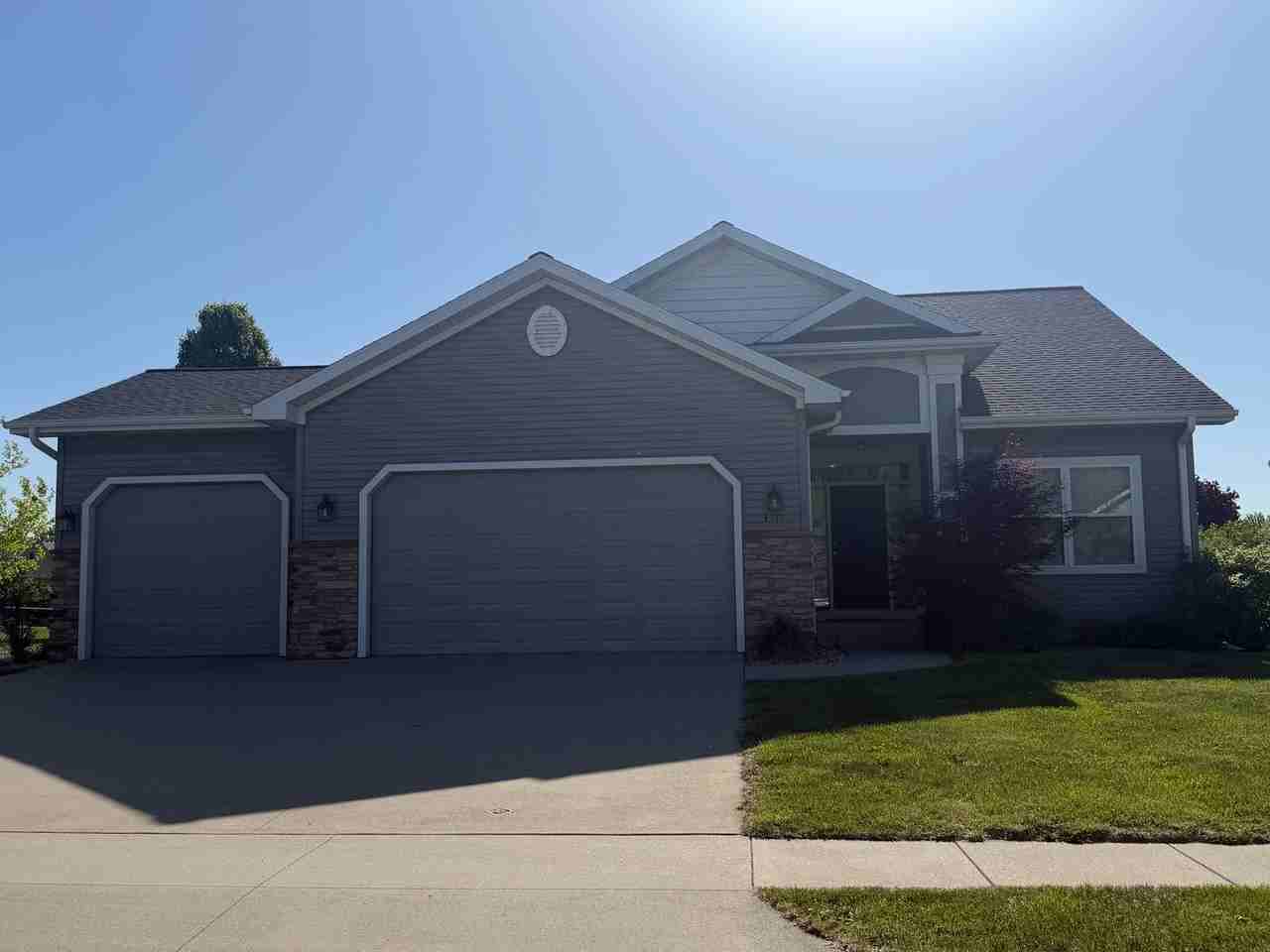 3314 Cullen Dr - Photo 2 of 22