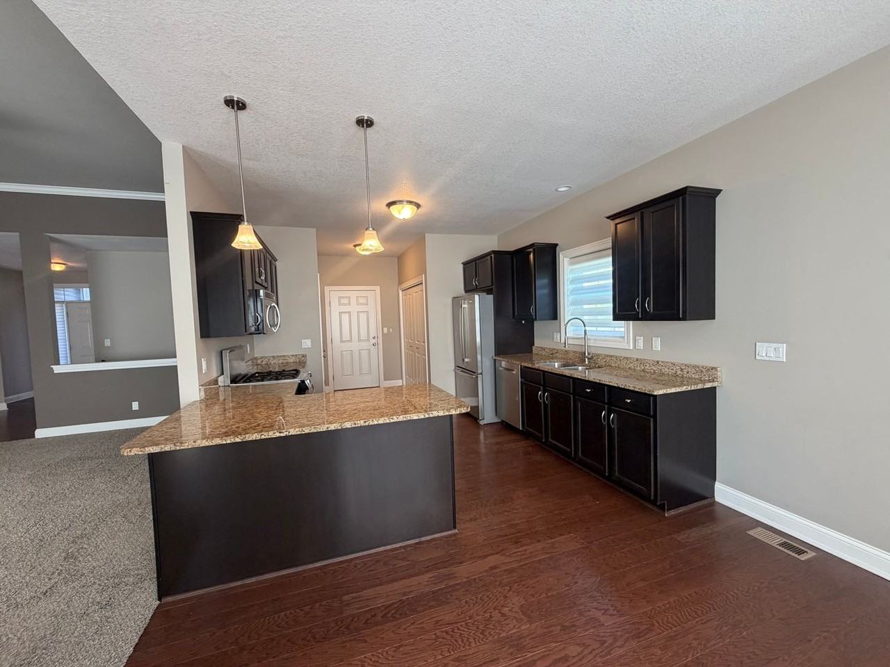 3314 Cullen Dr - Photo 6 of 22