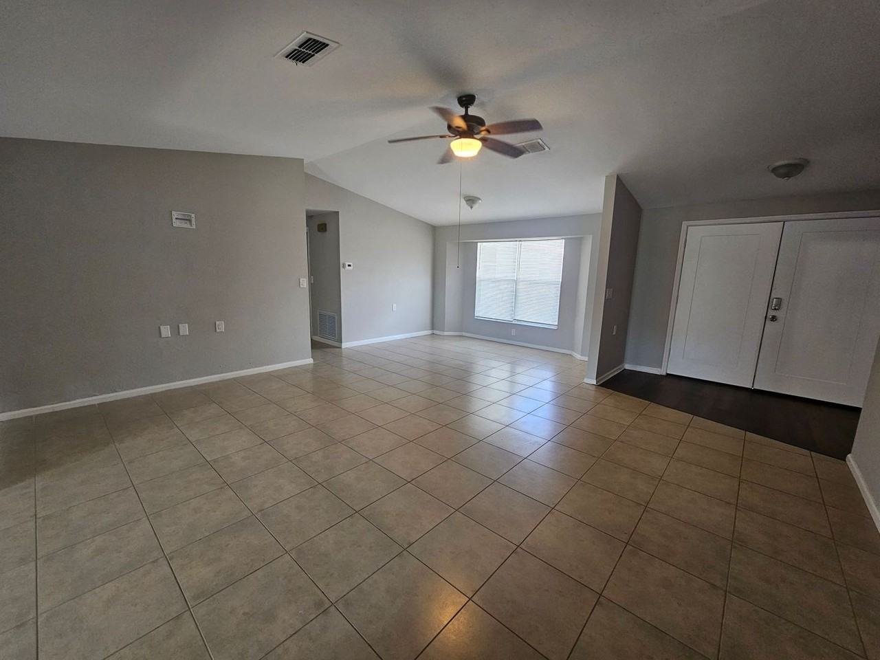 1400 Sw 6th Ave - Photo 3 of 22