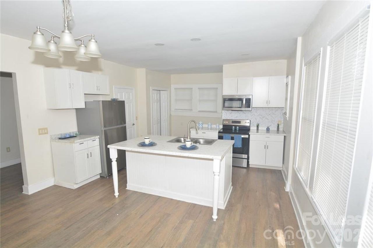 4101 Gossett Ave - Photo 3 of 3