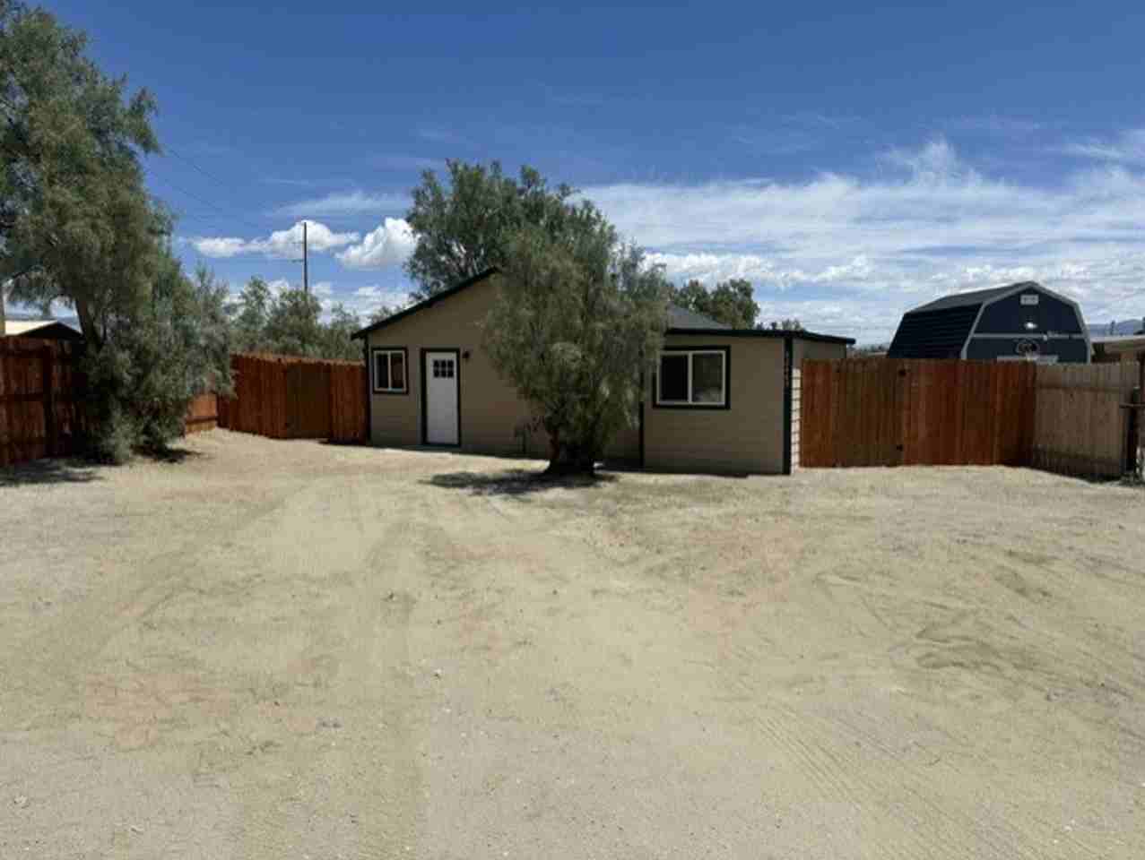 82482 2nd St - Photo 2 of 10