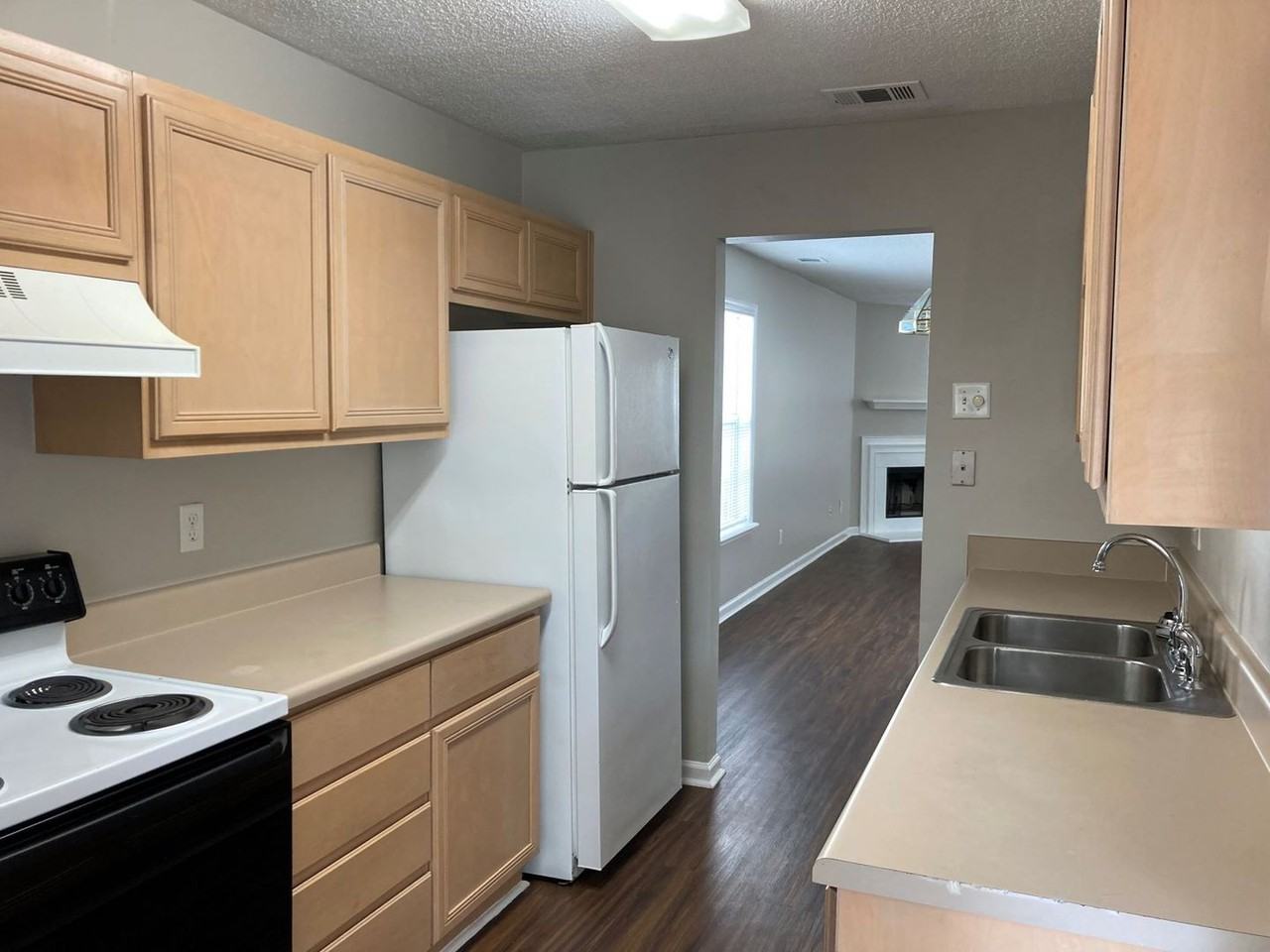 109 Barts Dr - Photo 5 of 13