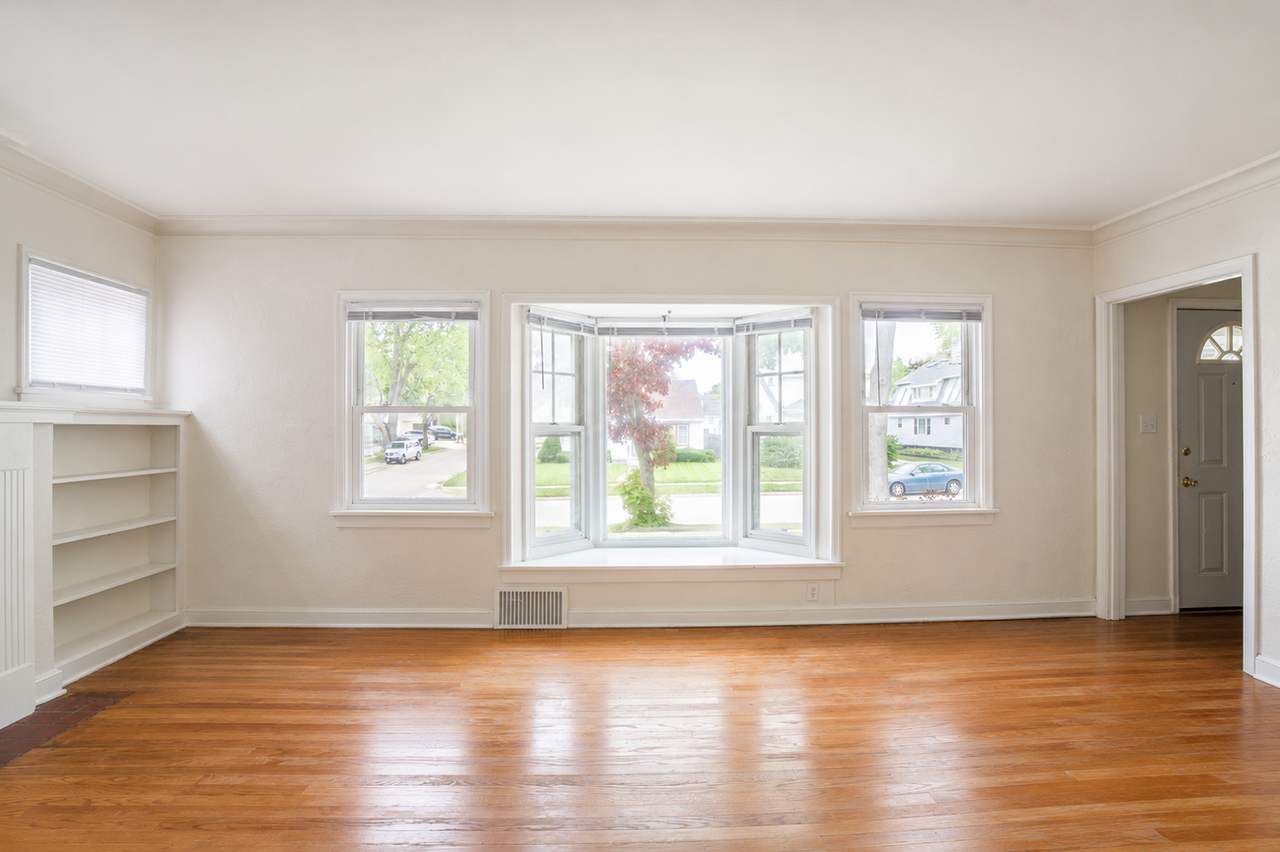 7031 40th Ave - Photo 3 of 16