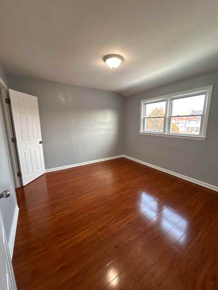 1409 Nicolay Way - Photo 5 of 12
