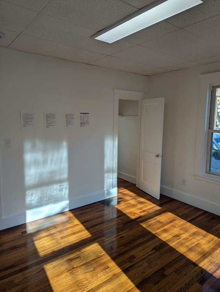 545 Revere St LEASING ONLY - Photo 7 of 18