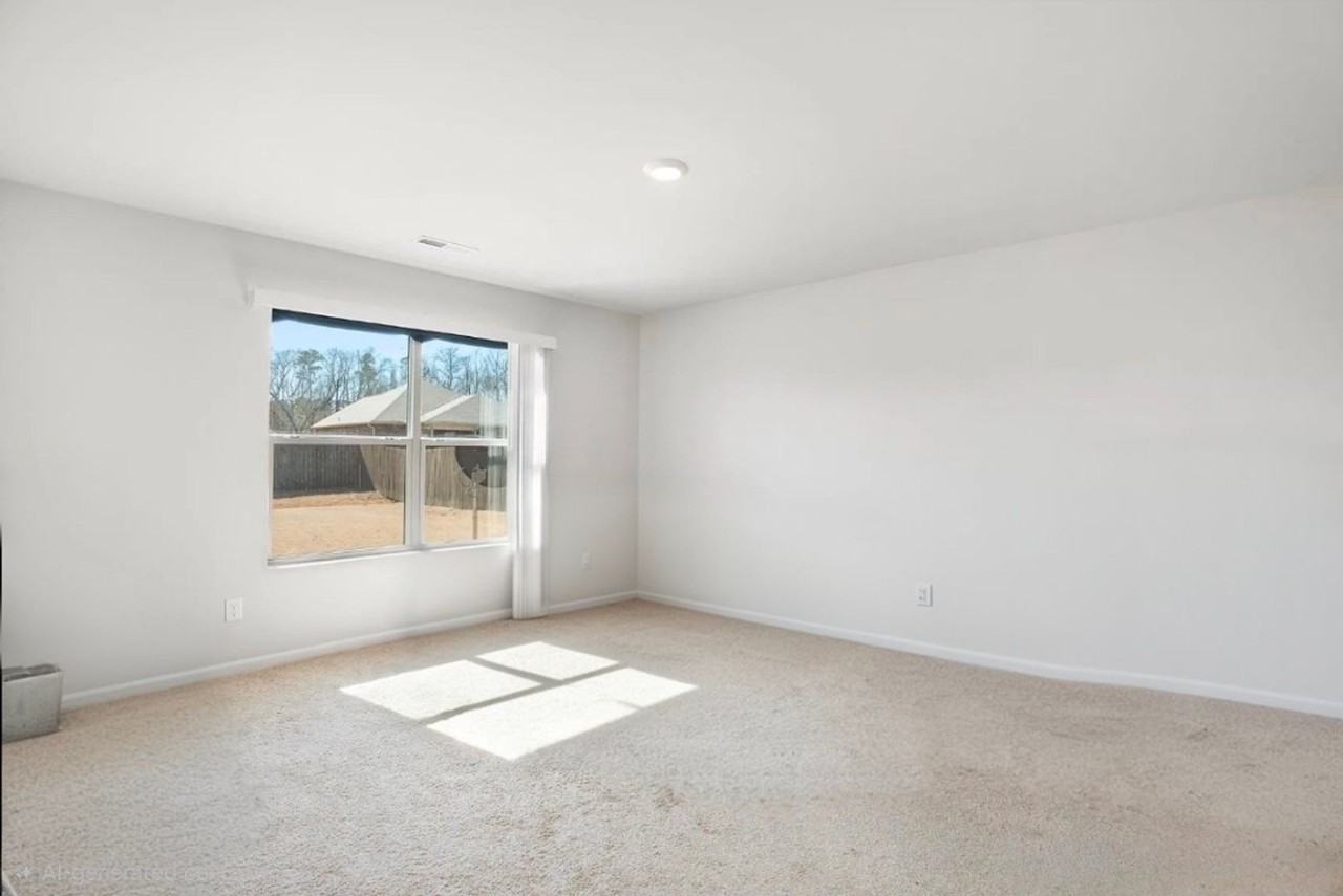 1114 Quail Hollow Rd Sw - Photo 6 of 8
