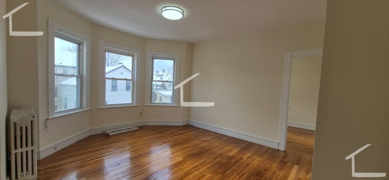 108 Murdock St - Photo 3 of 13