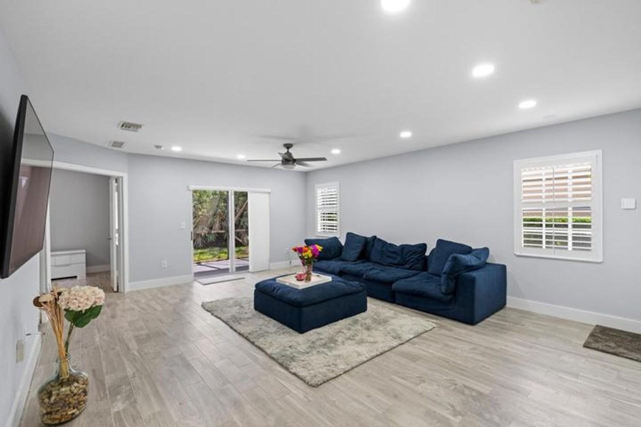 6685 Old Farm Trl - Photo 4 of 17