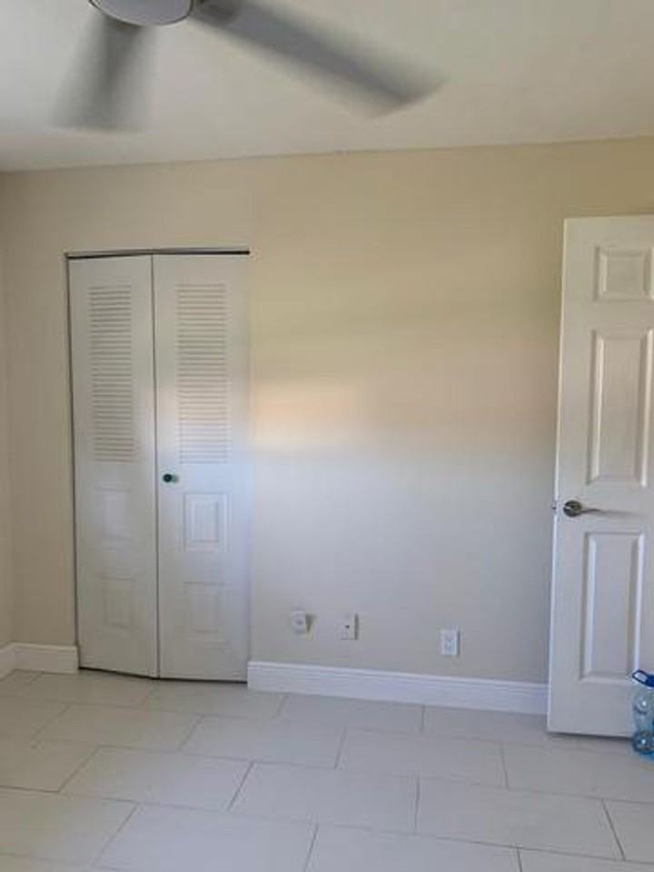 22776 Neptune Rd - Photo 3 of 15