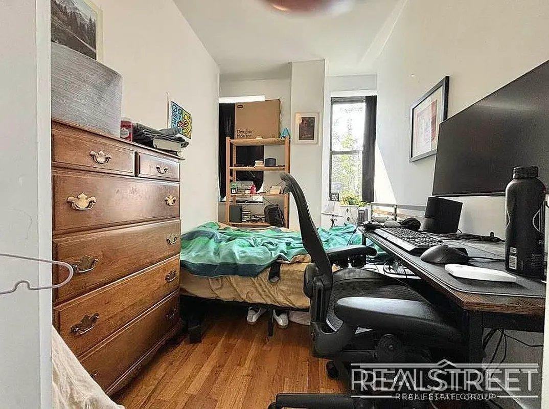 234 Stockholm St #1B - Photo 5 of 9