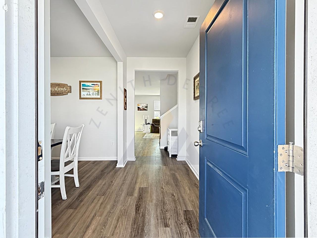 319 Sanctuary Dr - Photo 6 of 11