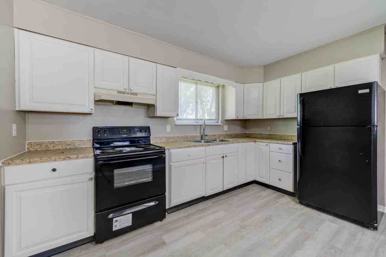 1710 Kay Dr - Photo 3 of 14