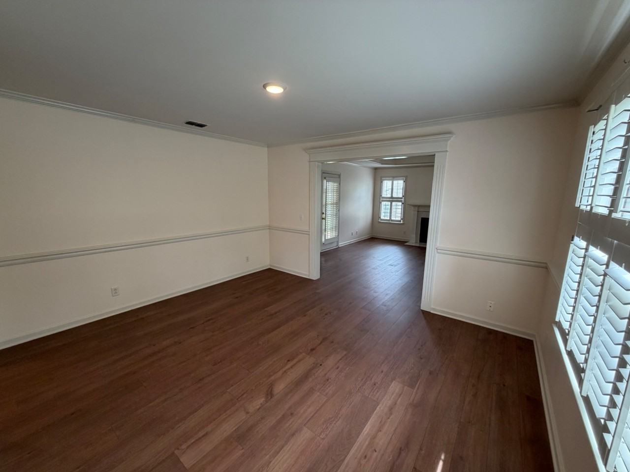 1702 Thomas Ct - Photo 7 of 20