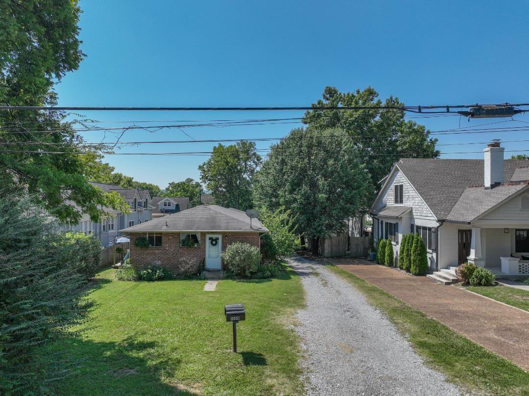 1509D Sweetbriar Ave - Photo 4 of 16