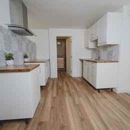 679A 11e Avenue - Photo 3 of 24