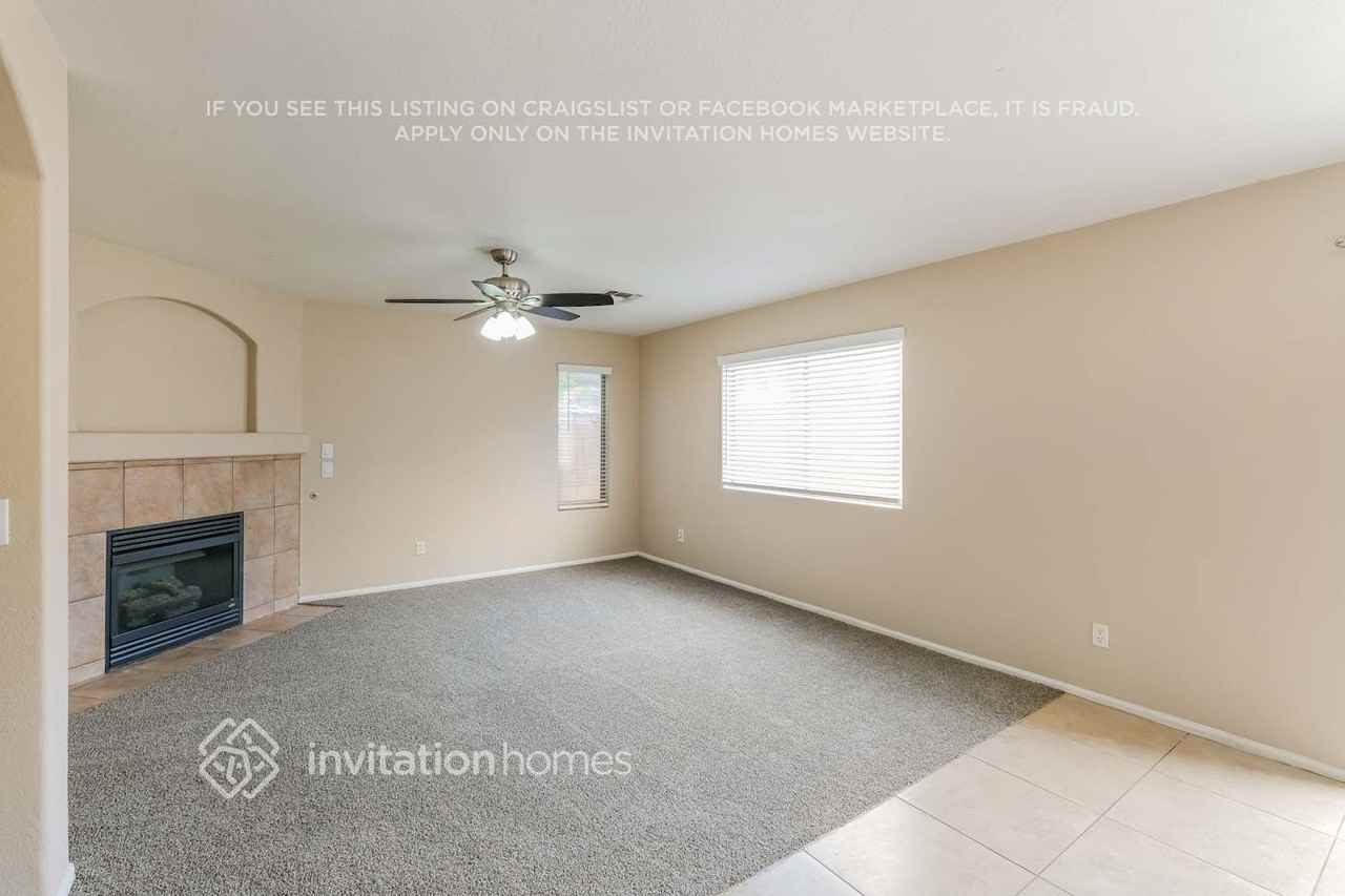16590 W Melvin St - Photo 5 of 18
