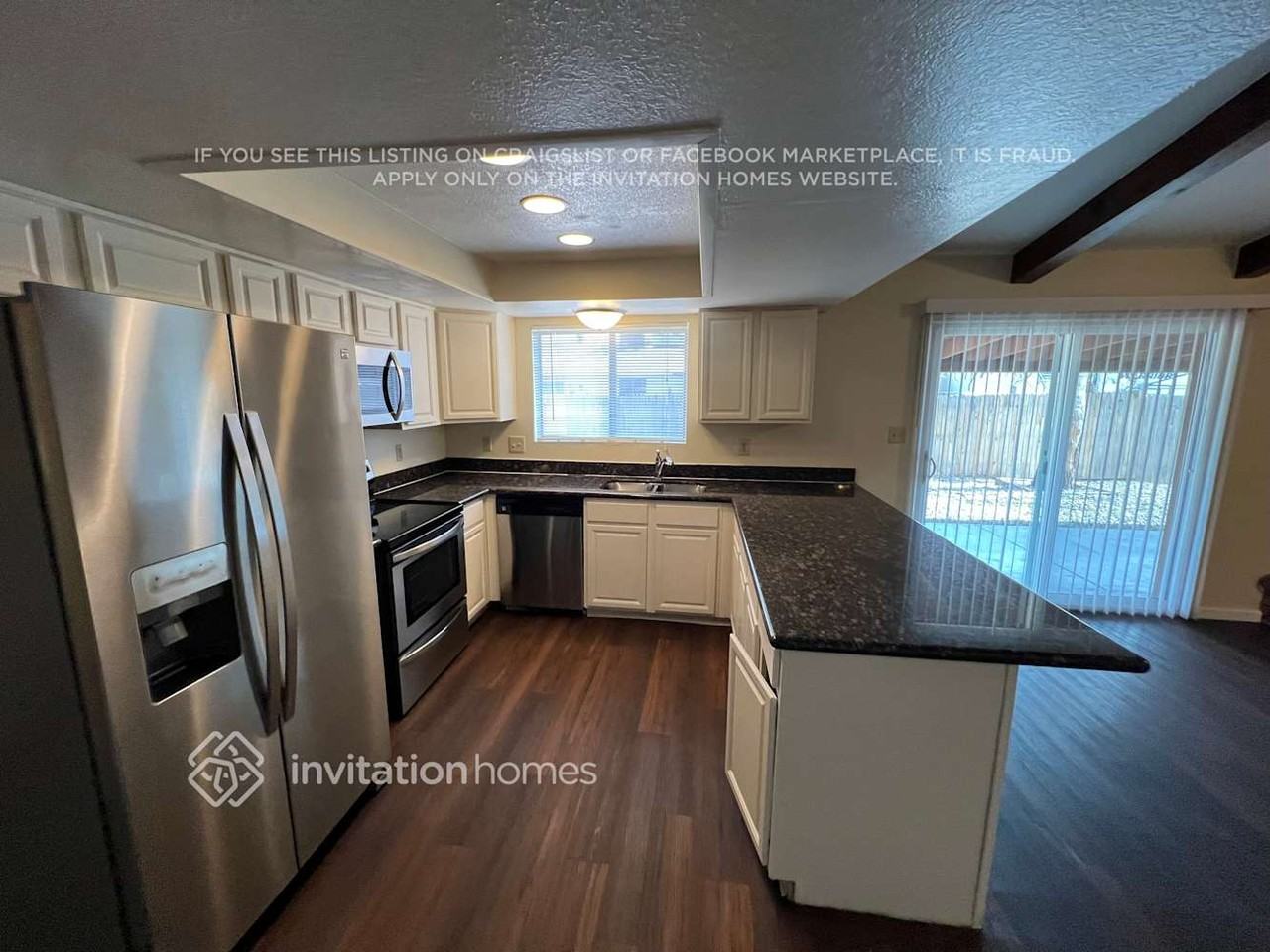 2651 E Jerome Ave - Photo 3 of 11