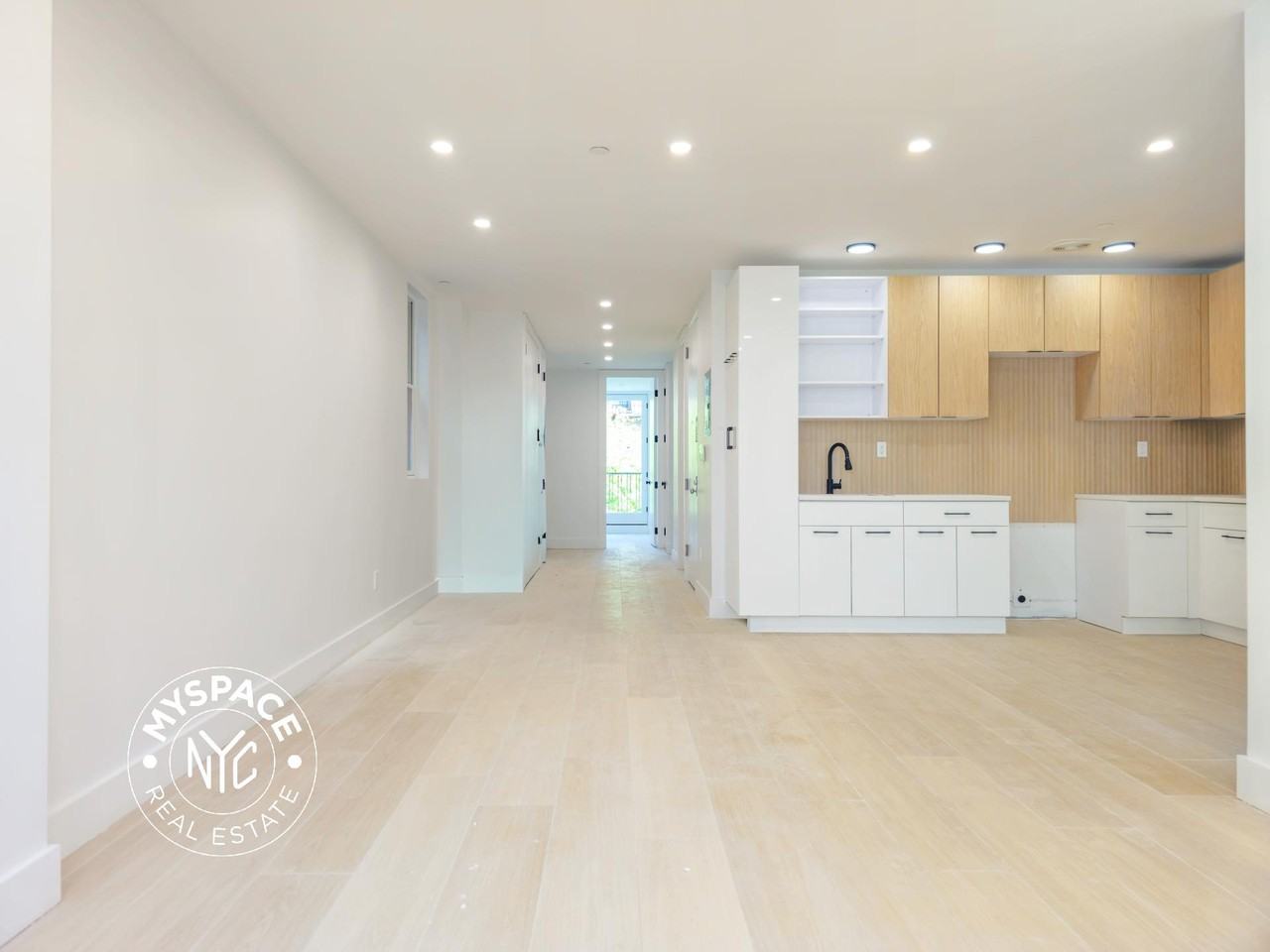 638 Lafayette Ave #4A - Photo 2 of 10