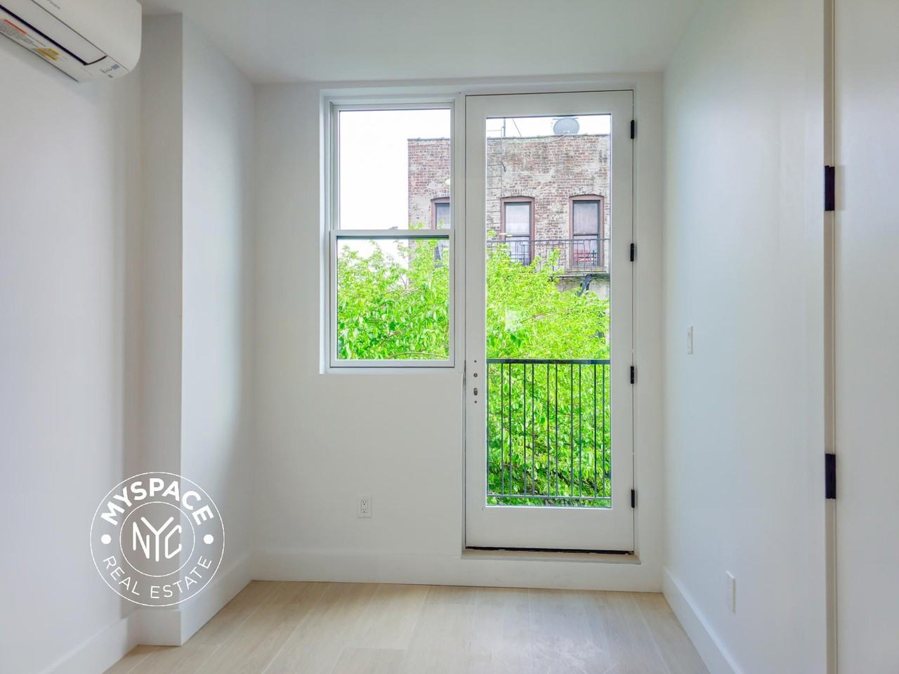 638 Lafayette Ave #4A - Photo 6 of 10