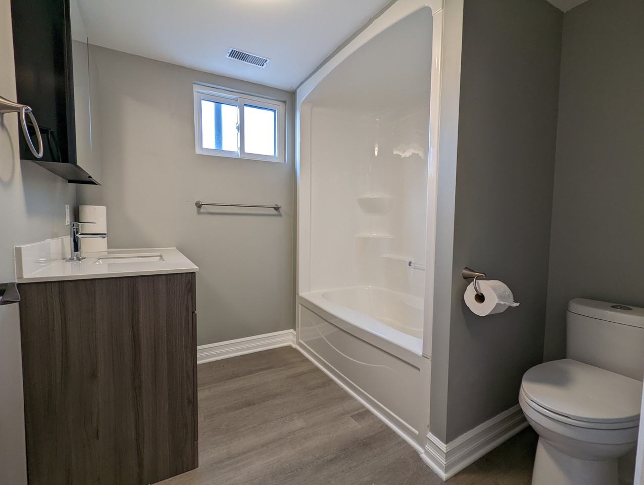 21 Wintemute St - Photo 5 of 9