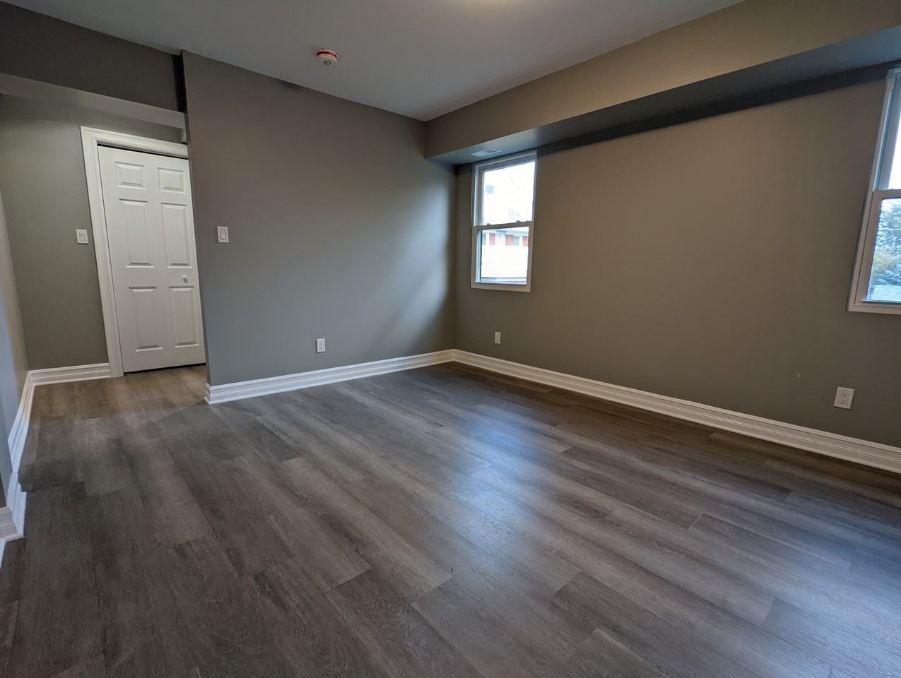 21 Wintemute St - Photo 7 of 9