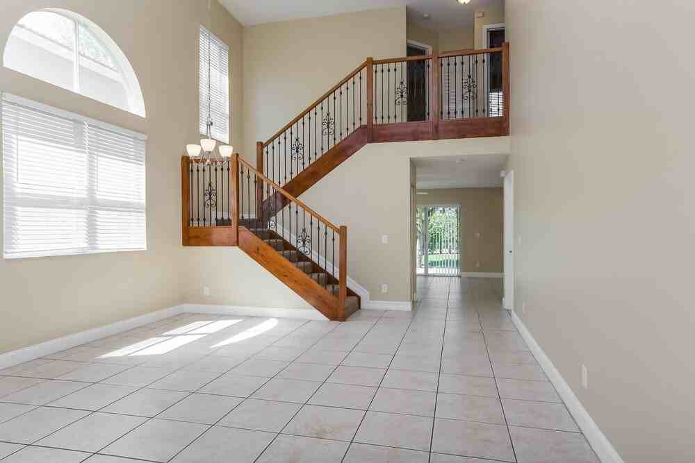2314 Sw 135th Ave - Photo 3 of 15