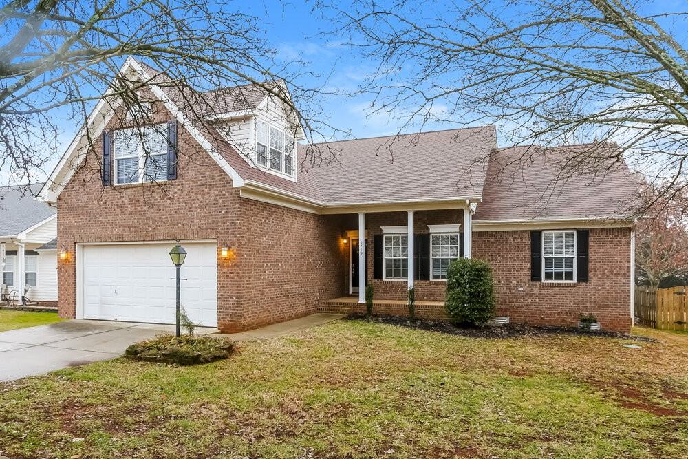 5719 Falls Ridge Ln - Photo 4 of 17