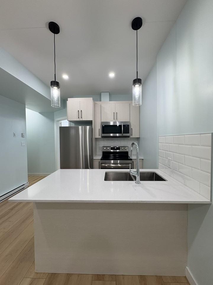 441 Monreith St - Photo 3 of 10
