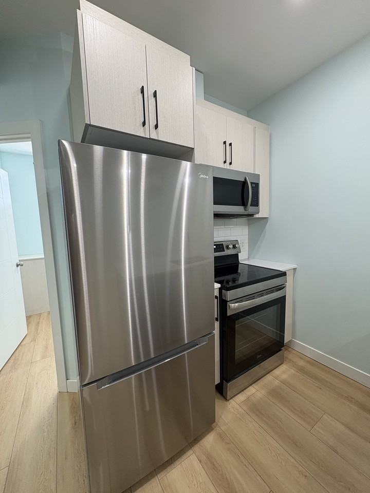 441 Monreith St - Photo 6 of 10