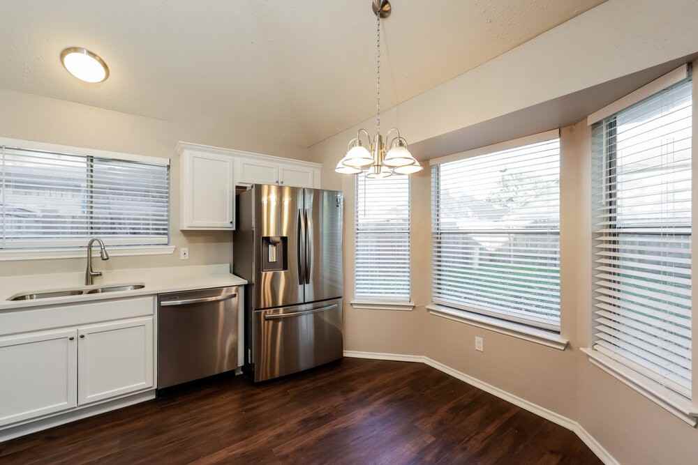 12215 White River Dr - Photo 6 of 16