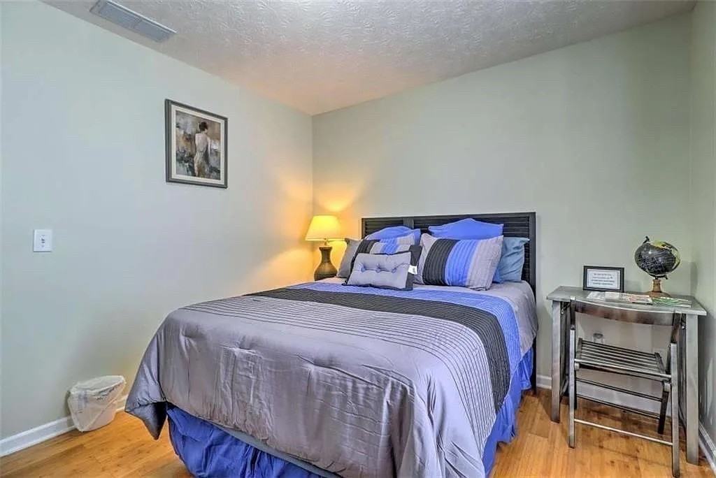 483 Oak Dr - Photo 7 of 17