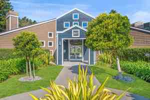 featured image of 862 Campus Dr