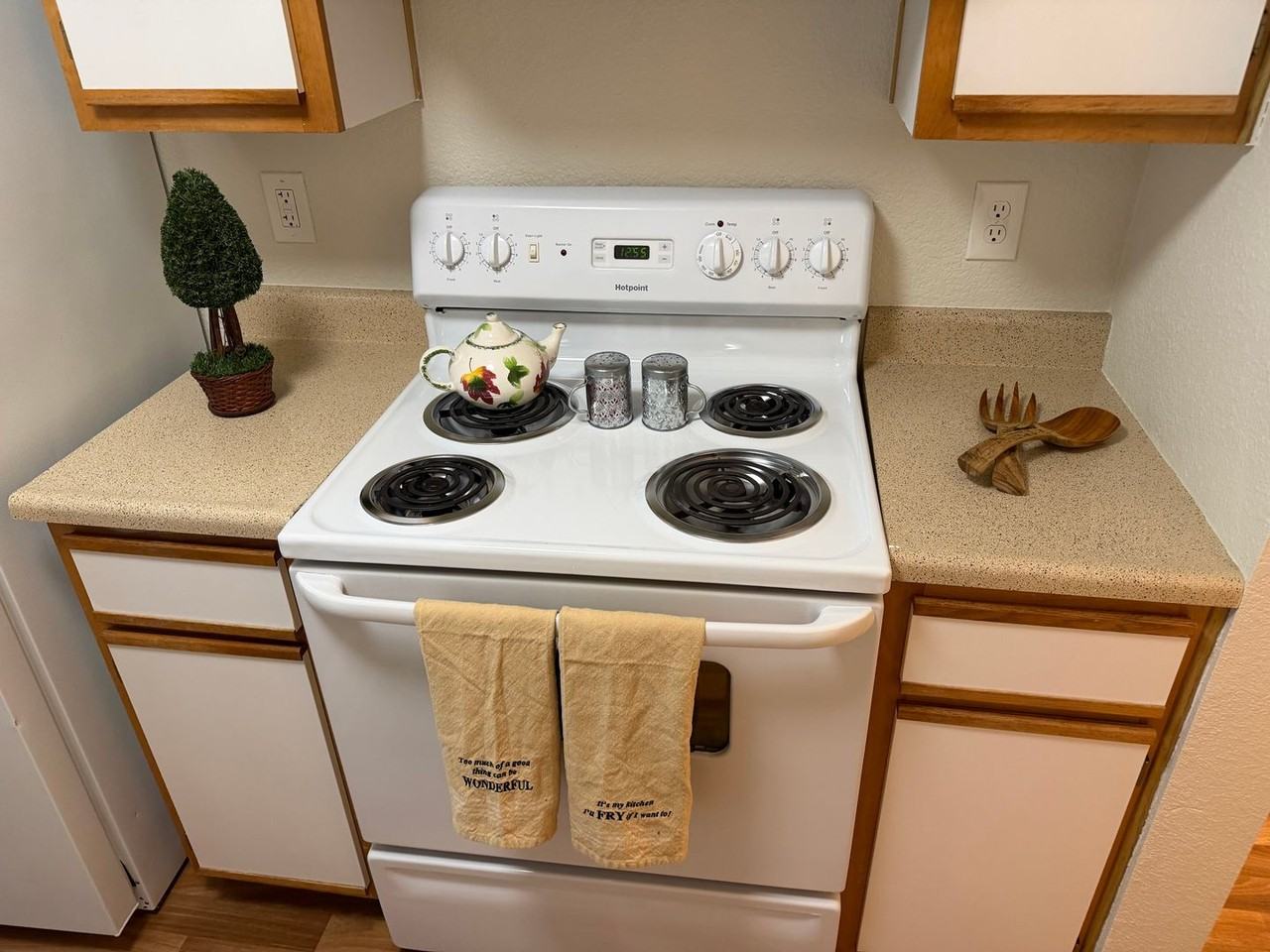 Kruse Villa Apartments - Photo 4 of 38