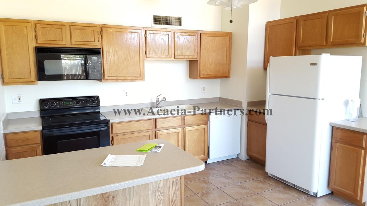 4729 S Lantana Cir - Photo 3 of 10