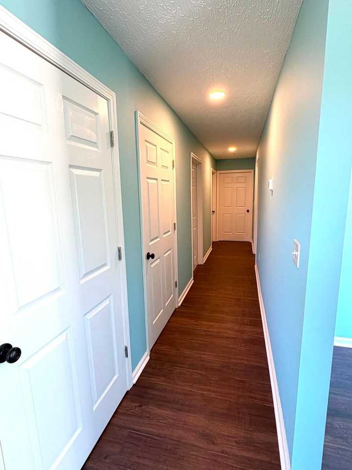 299 J Hunt Rd - Photo 5 of 12