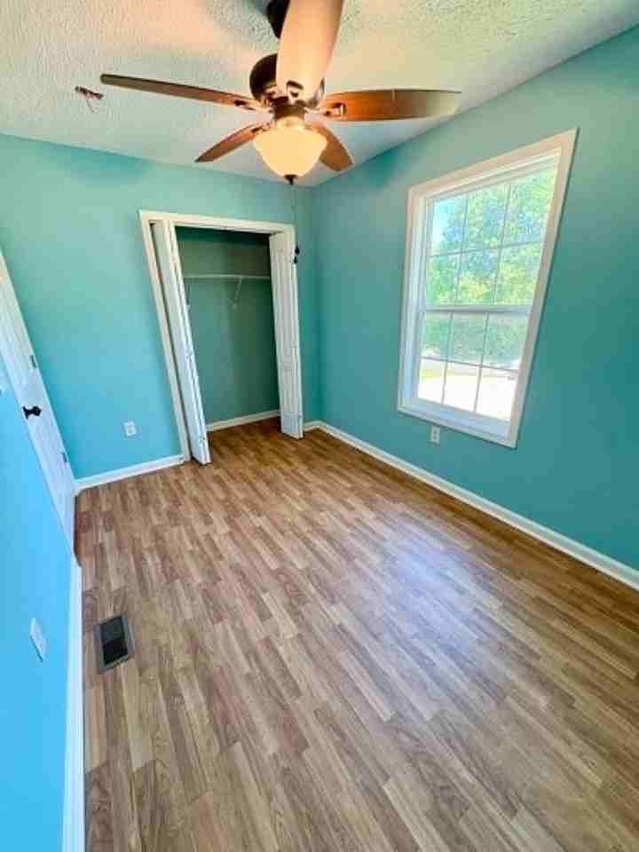 299 J Hunt Rd - Photo 6 of 12