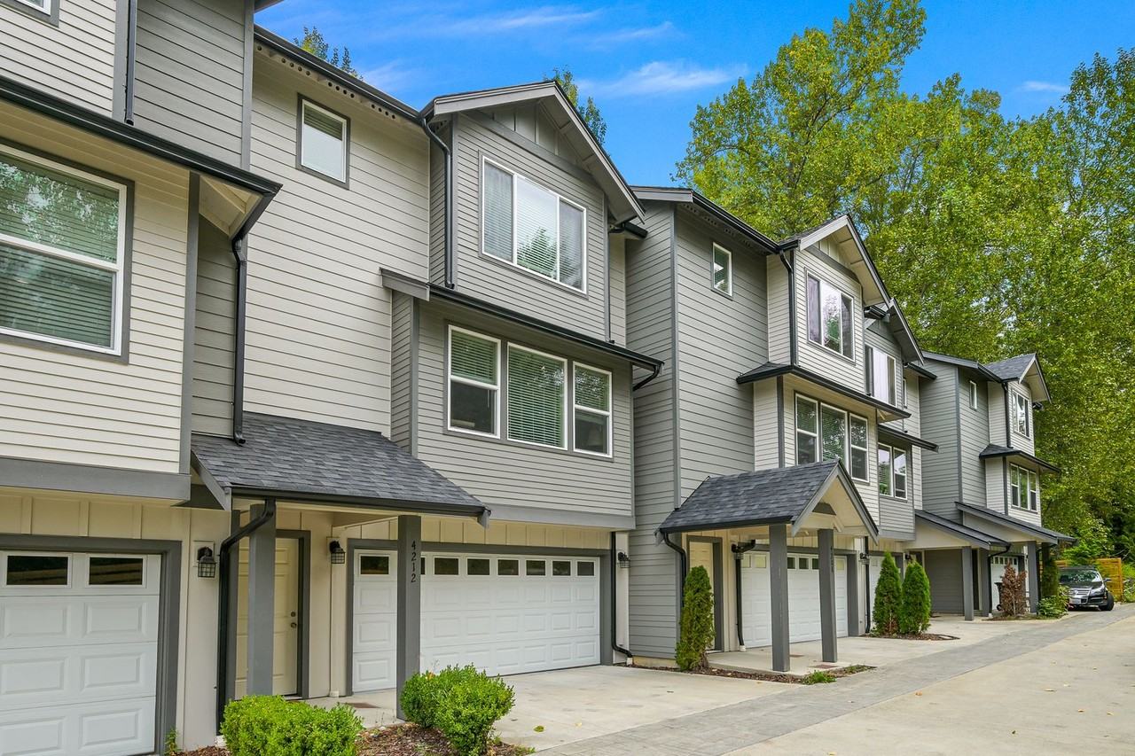 Deemer Road Townhomes - Photo 2 of 15