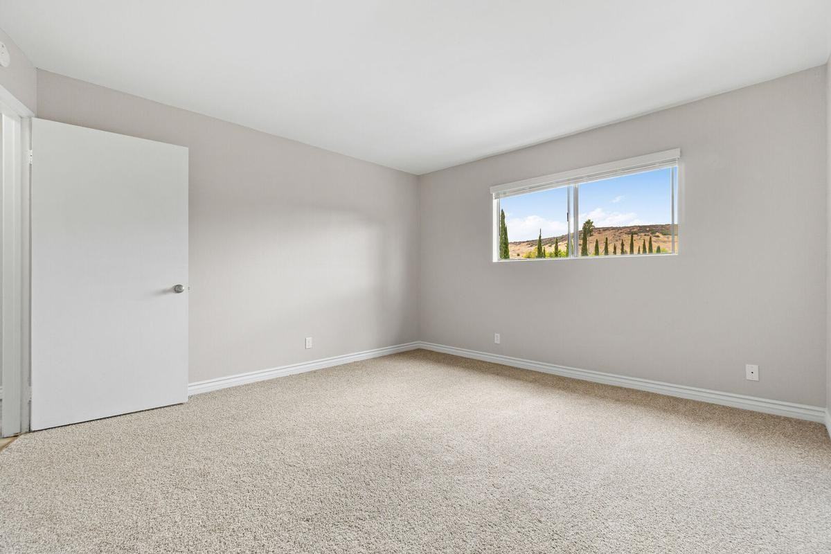 12455 Oak Knoll Rd - Photo 7 of 50