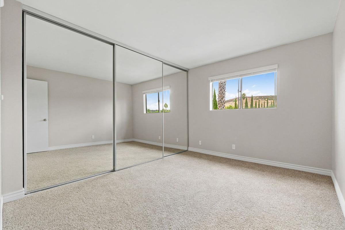 12455 Oak Knoll Rd - Photo 7 of 50