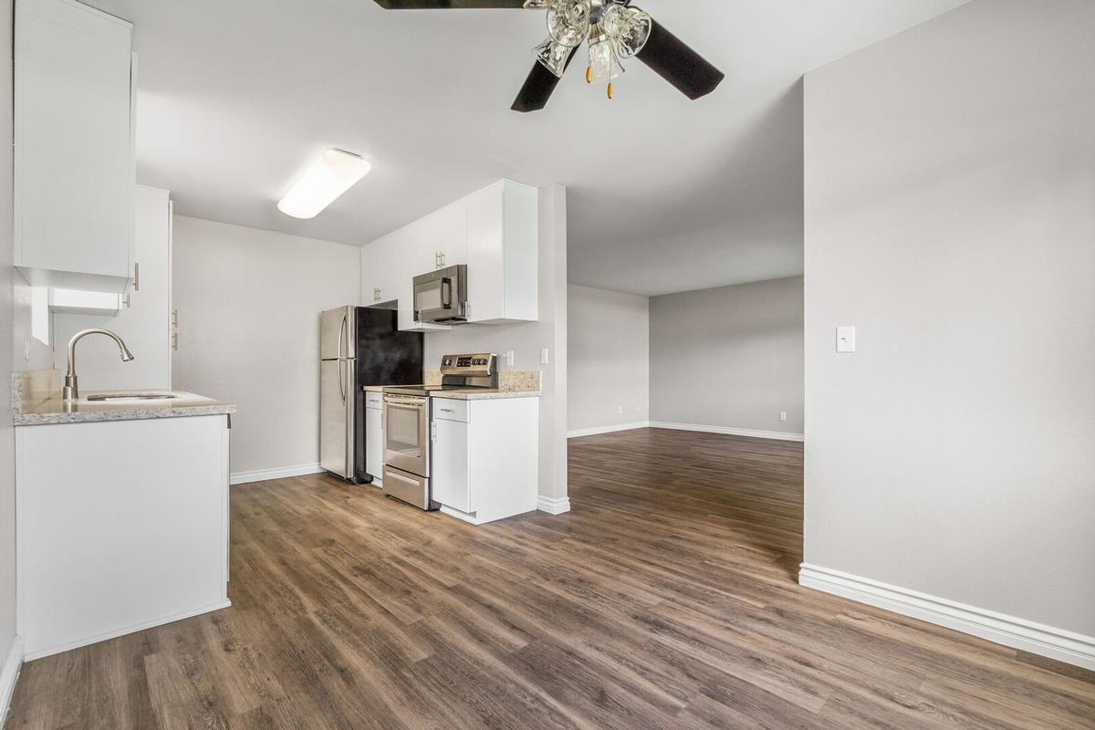 12455 Oak Knoll Rd - Photo 4 of 50