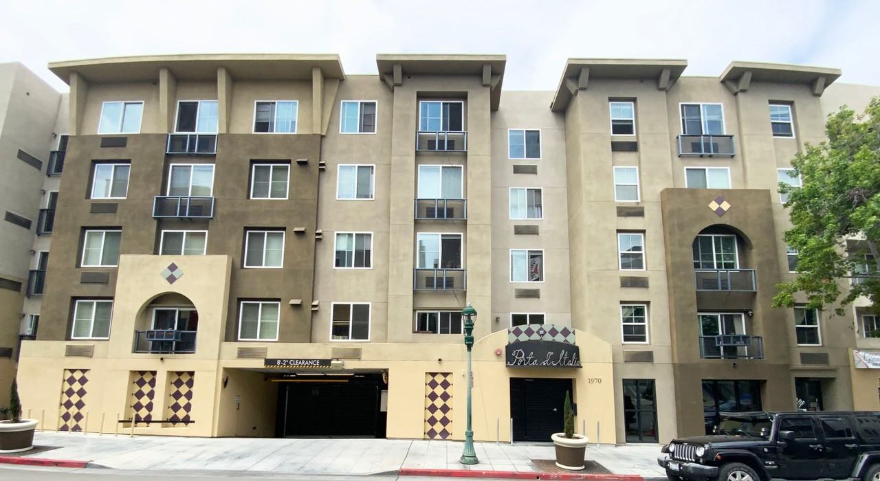 1970 Columbia St #315