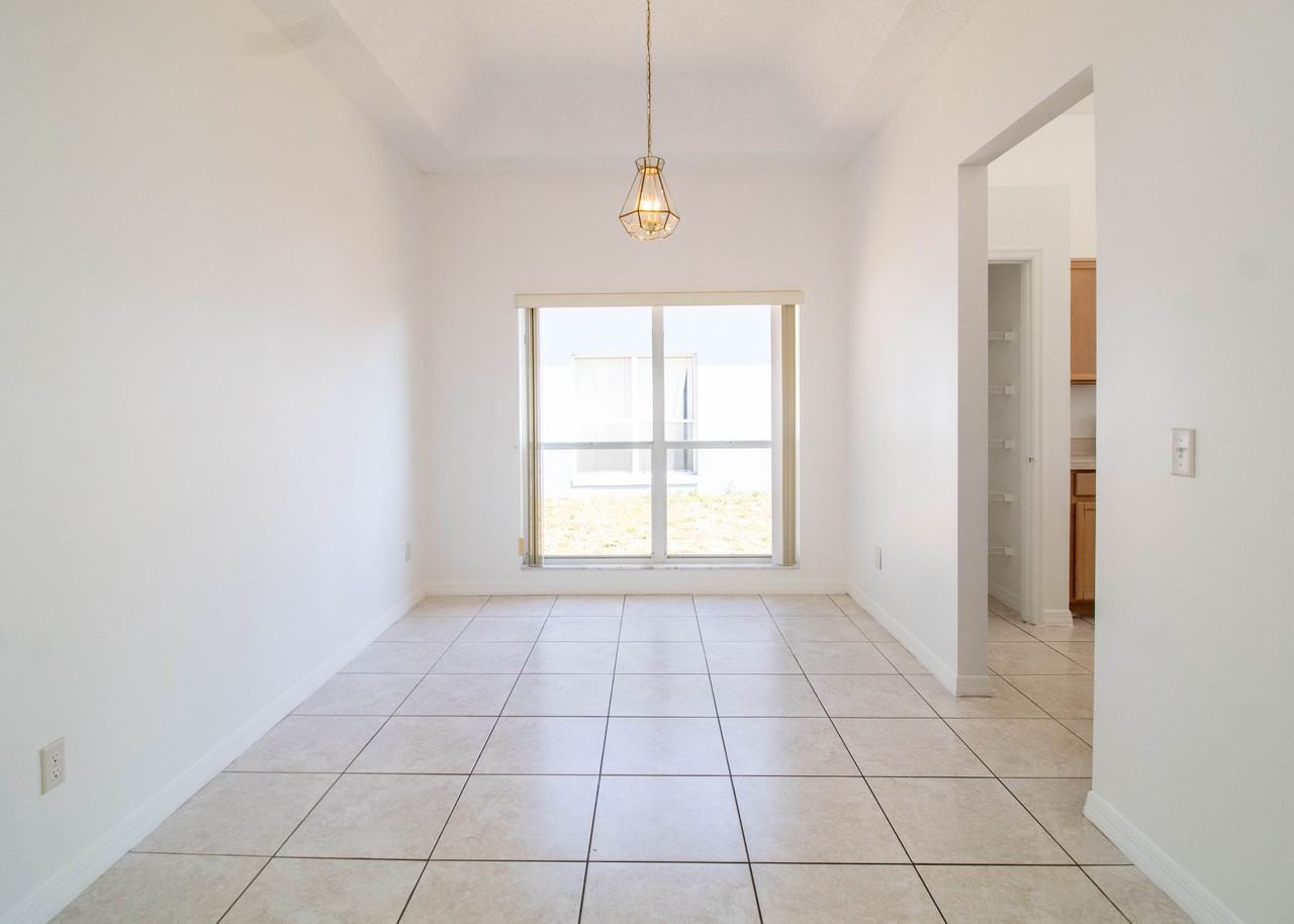 667 Downing Cir #1 - Photo 6 of 42